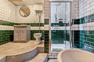 Family Bathroom- click for photo gallery